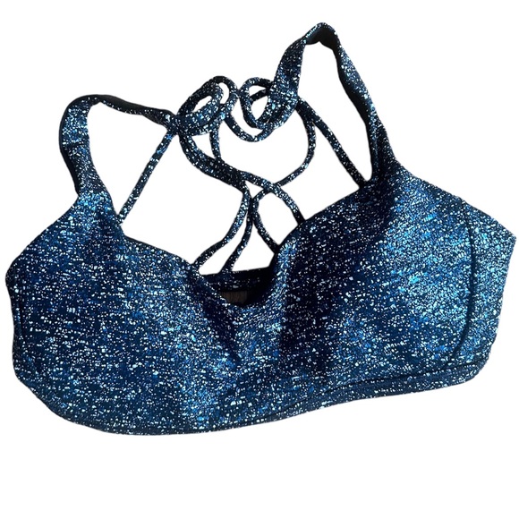 lululemon athletica Other - LULULEMON Free to be Zen Bra Size 6